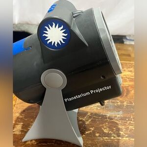 Smithsonian Planetarium Projector Kids Night Light - Black & Gray